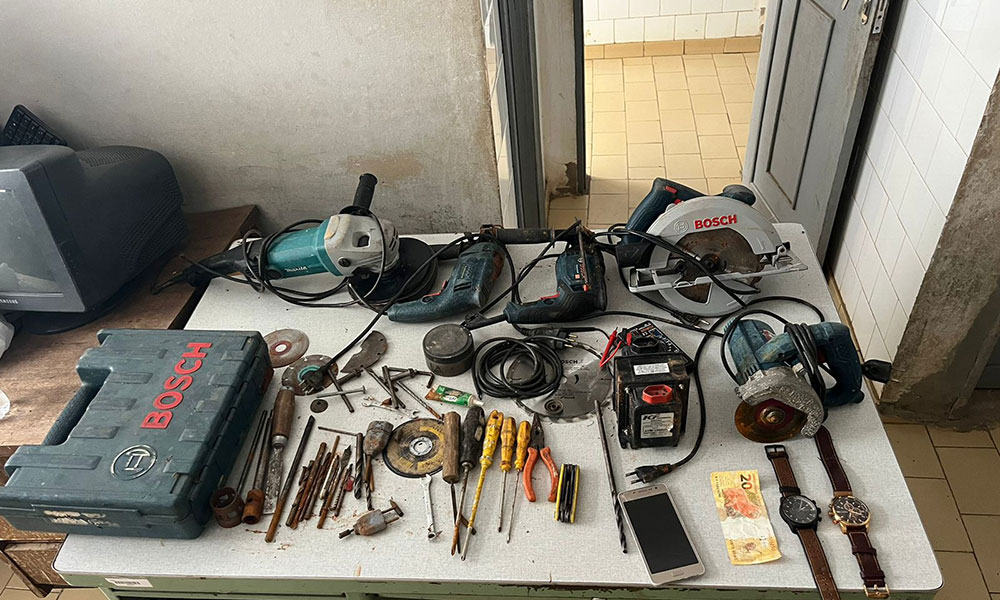 Homem é preso logo após arrombar e furtar residência em Macaúbas