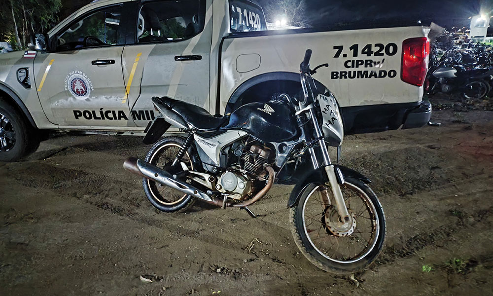 Motocicleta com restrição de roubo é recuperada pela CIPRv no sudoeste da Bahia