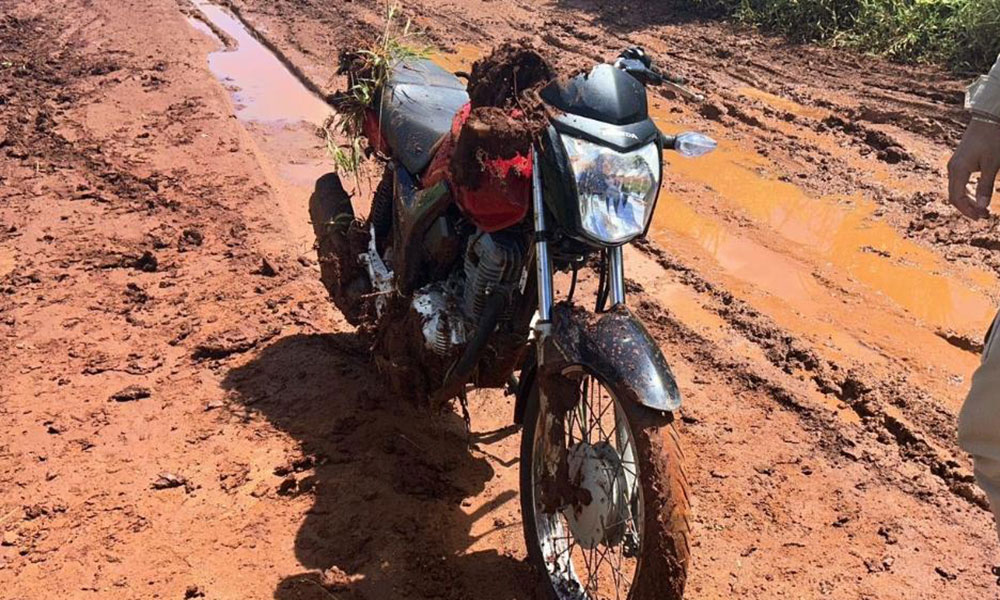 PM apreende motocicleta após infração de trânsito em Botuporã