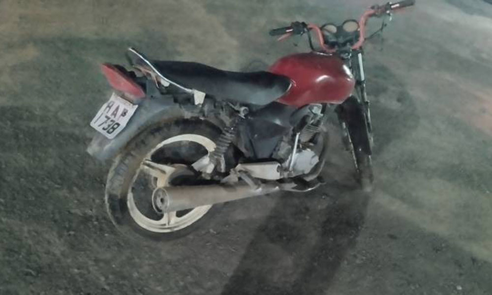 PM frustra tentativa de furto a motocicleta em Poções