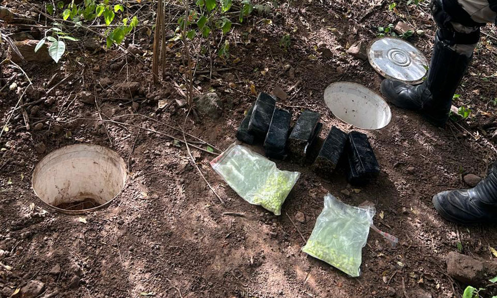 Polícia Militar encontra drogas enterradas em Jequié