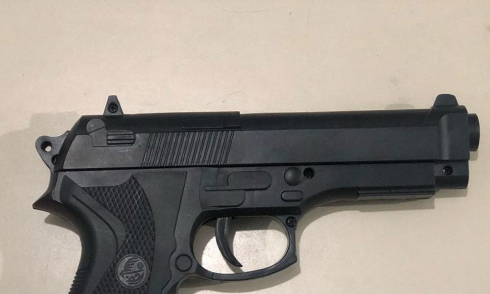 Homem é detido com simulacro de arma de fogo após denúncia de ameaça em Caetité