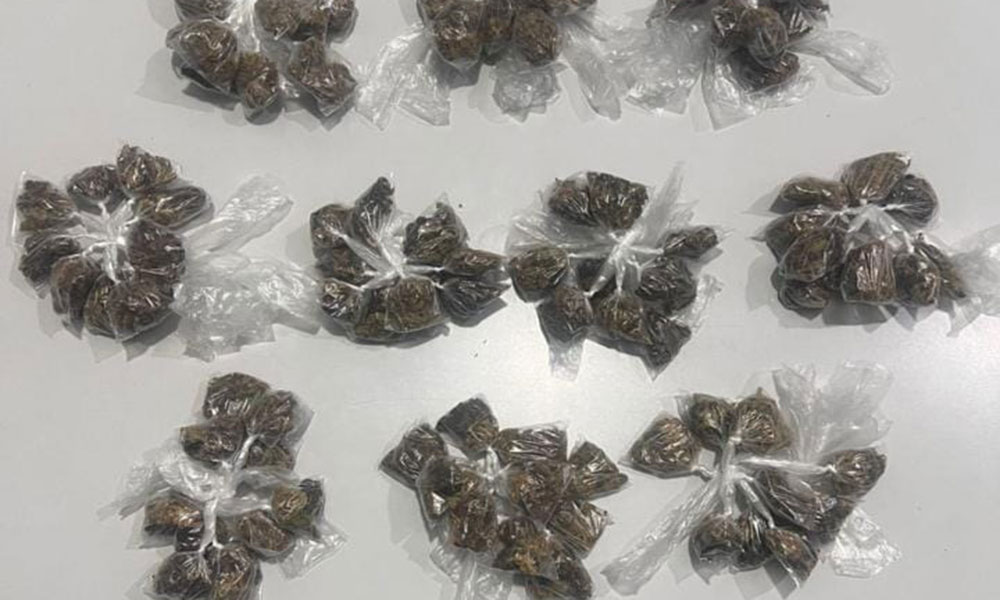 PM apreende maconha em Paramirim