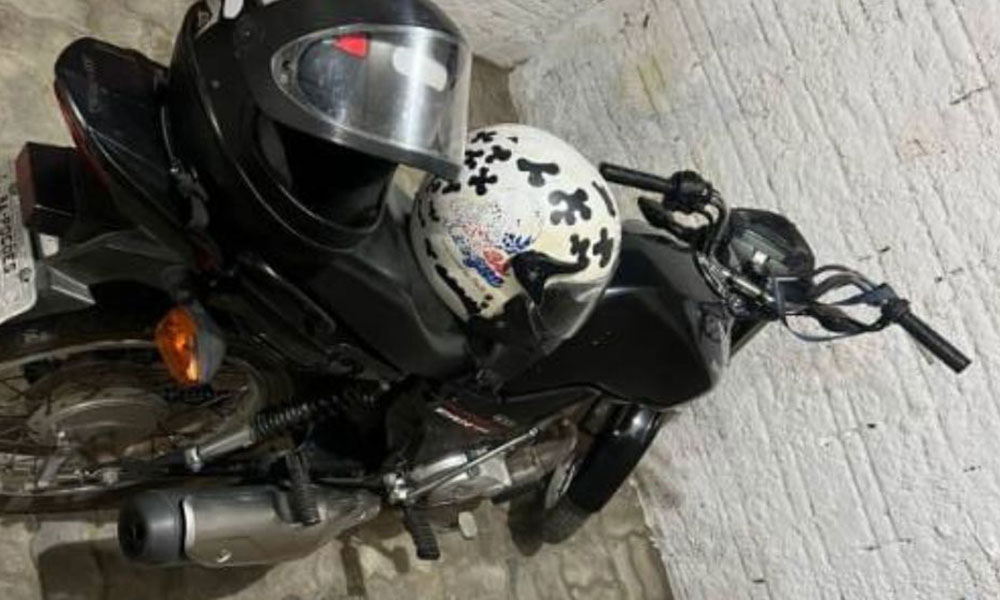79ª CIPM recupera motocicleta roubada e detém suspeitos em Poções