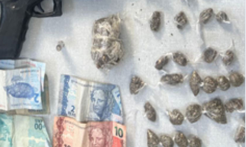 PM apreende drogas, munição e material furtado durante operação em Cândido Sales