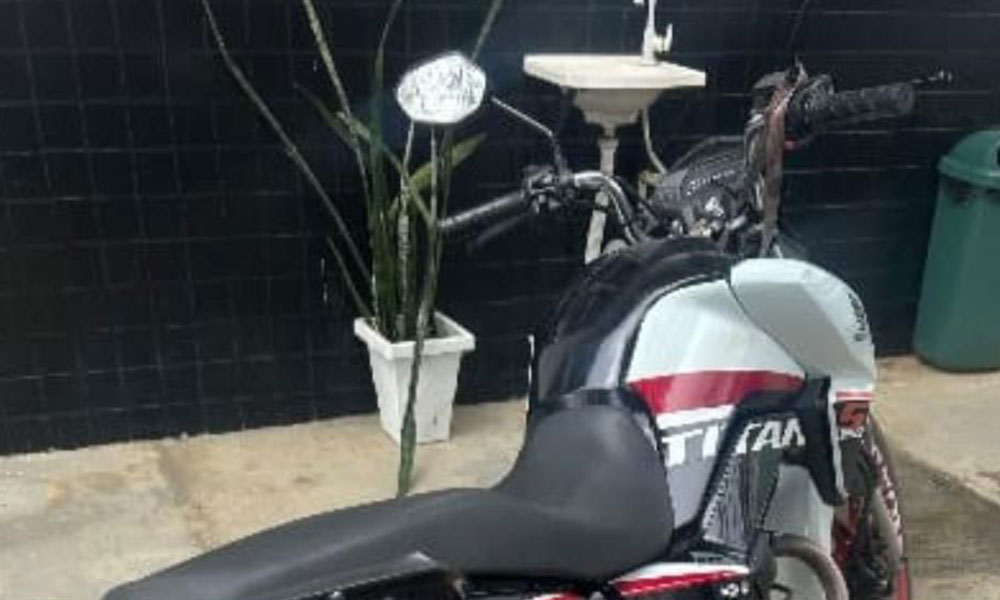 79ª CIPM recupera motocicleta furtada e detém suspeito em Poções