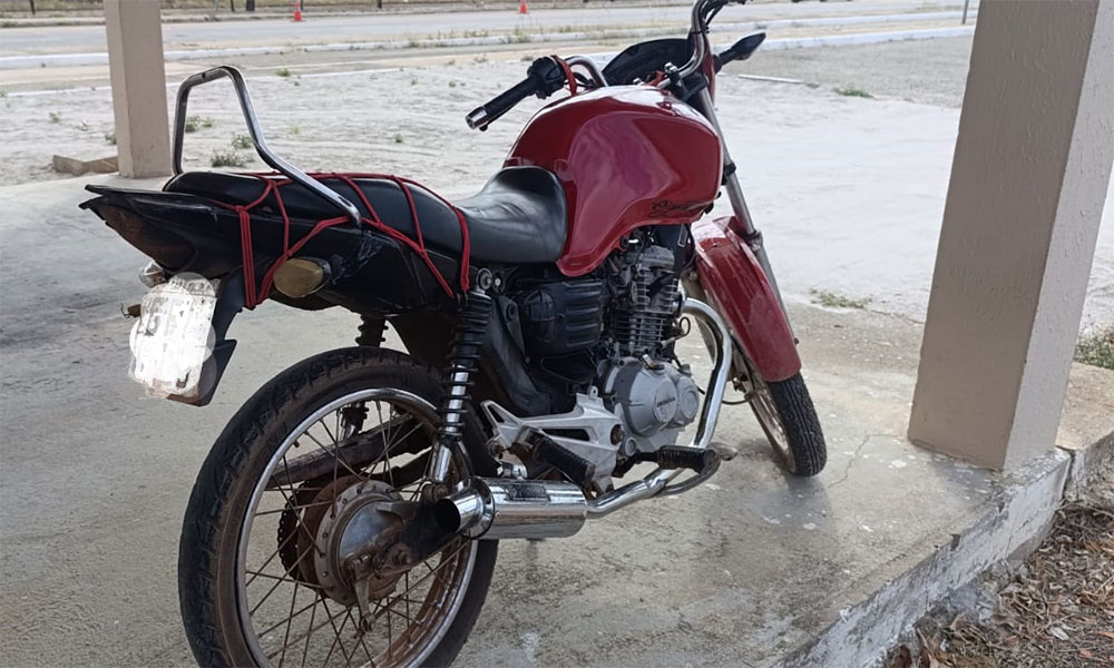 CIPRv apreende motocicleta com restrição de circulação durante abordagem em Tanhaçu