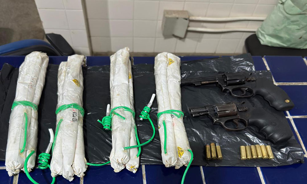 Confronto com a polícia em Brumado termina com dois suspeitos mortos e apreensão de explosivos