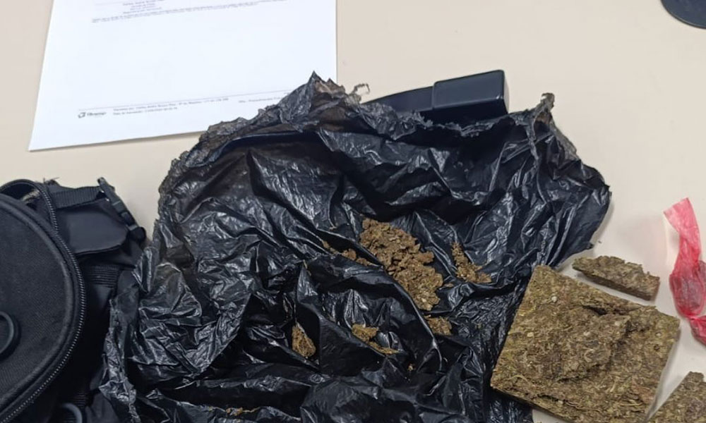 Polícia Militar apreende drogas e detém suspeito em Guanambi