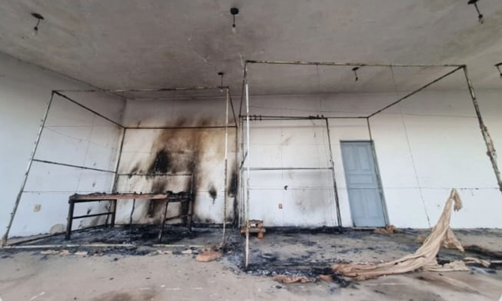 Incêndio destrói cenário de quadrilha junina na comunidade de Alto do Rosário, em Dom Basílio