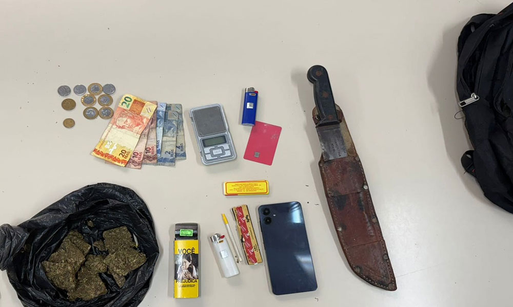 Homem é detido com drogas e materiais ligados ao tráfico em Guanambi