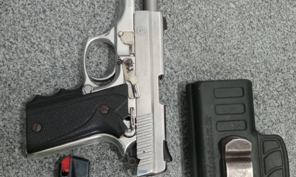 Vigilante é flagrado com arma de fogo sem porte legal em Vitória da Conquista