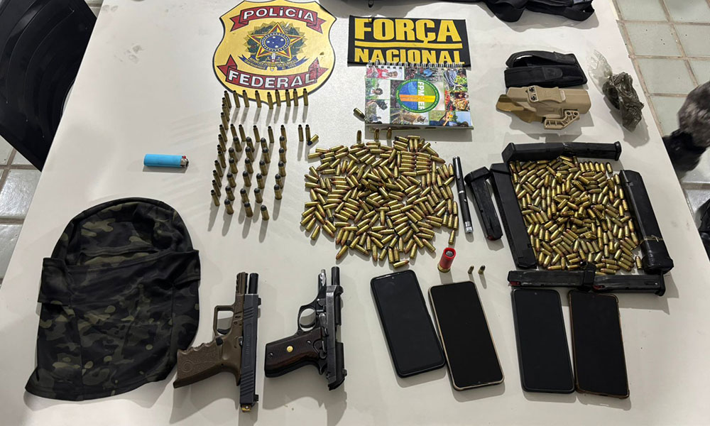 Polícia Federal e Força Nacional apreendem arsenal em Porto Seguro