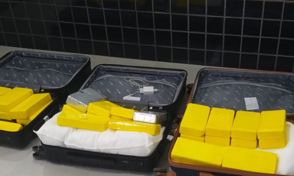 Três mulheres são presas com drogas em ônibus interestadual em Vitória da Conquista