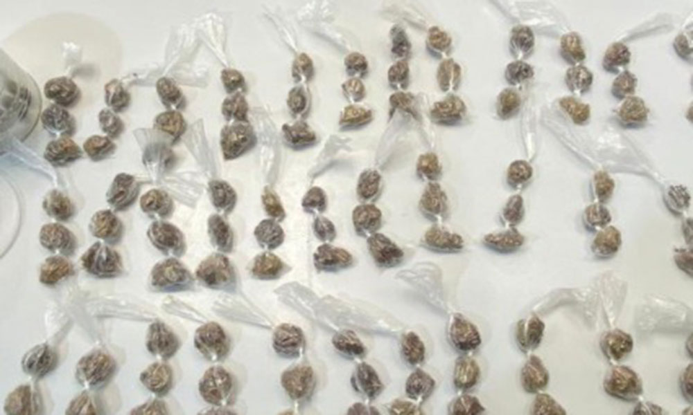 PM apreende droga em Paramirim