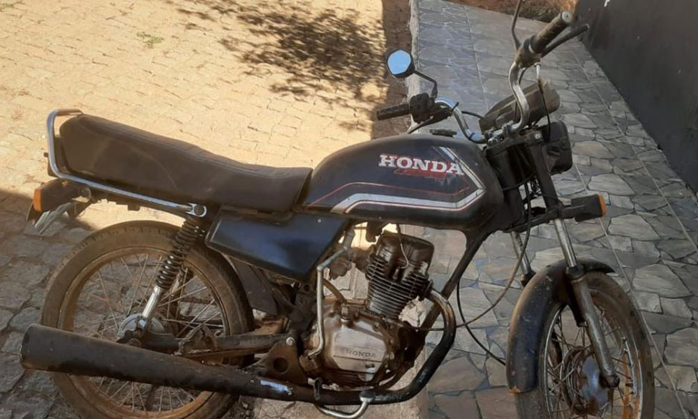 Motocicleta com suspeita de adulteração é apreendida pela PM em Érico Cardoso