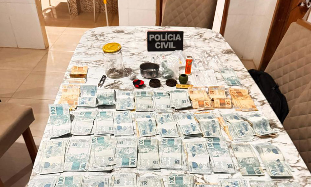 Operação Ice Blue prende cinco pessoas e apreende drogas em Vitória da Conquista e Jequié