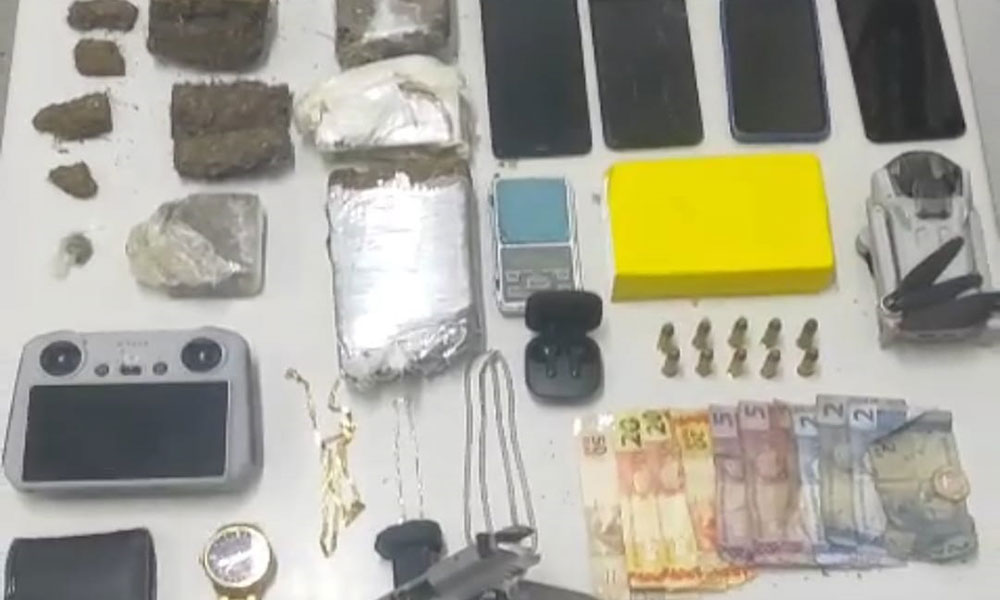 Trio suspeito de tráfico é preso pela PM em Jaguaquara e Jequié