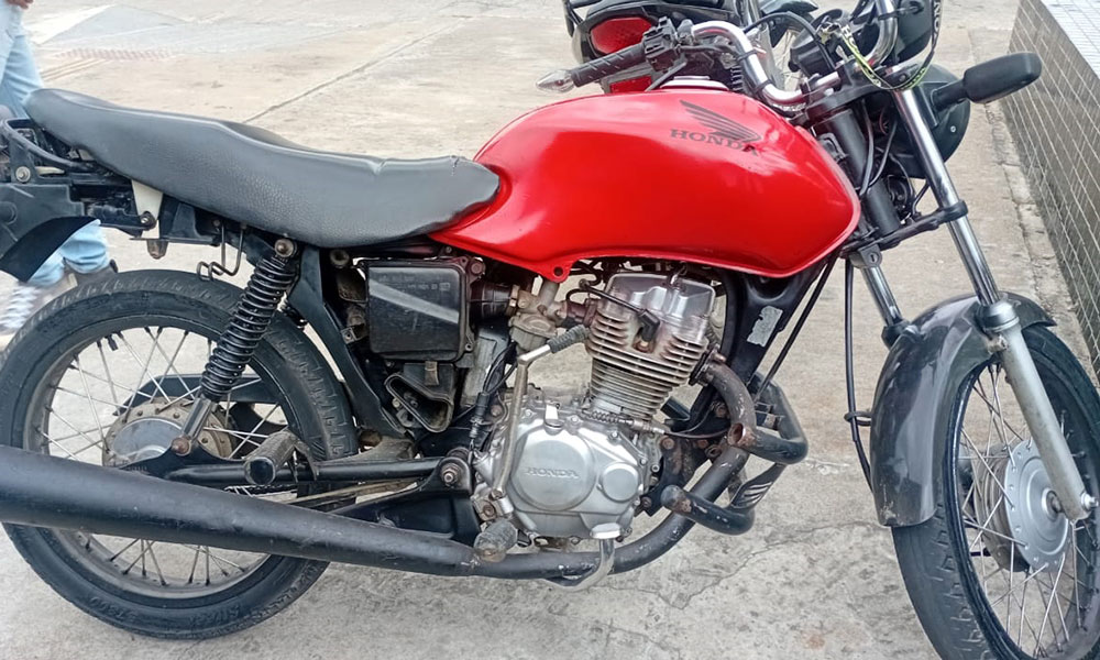 Moto que havia sido furtada é recuperada pela PM em Jequié