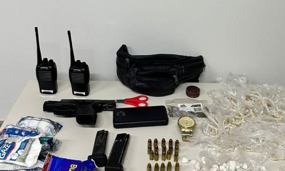 PM prende homem com arma e drogas durante ação conjunta em Jitaúna