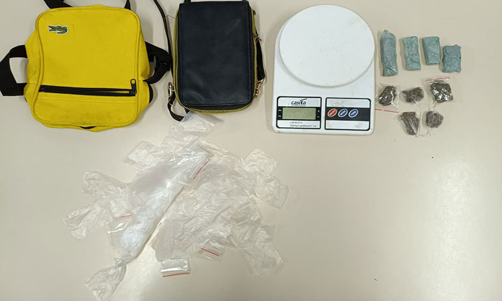 Polícia Militar apreende drogas e prende mulher suspeita de tráfico em Caetité