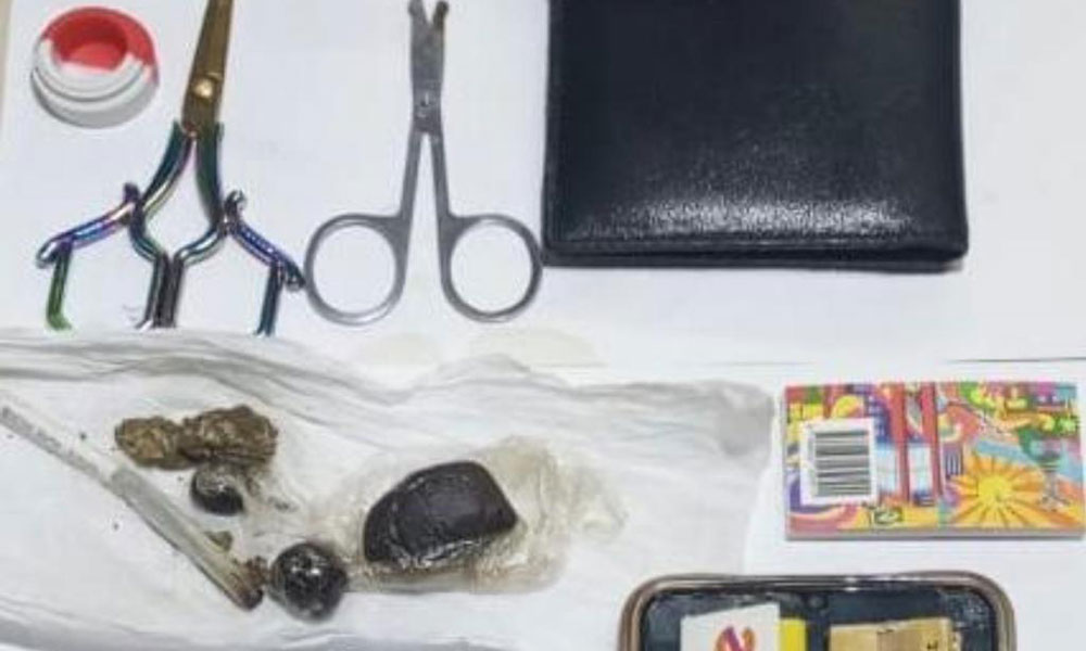 Jovem é detido por tráfico de drogas em Guanambi