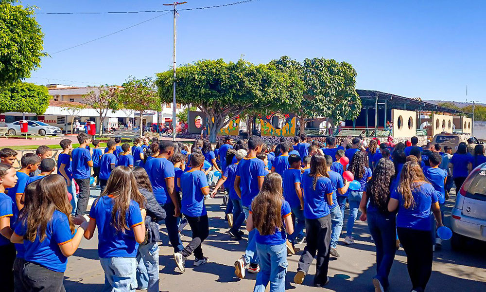 Ação social da Polícia Militar beneficia famílias em Ituaçu