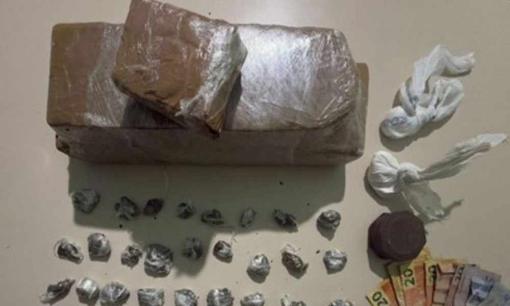 Homem é preso com mais de 2 kg de drogas em Cândido Sales