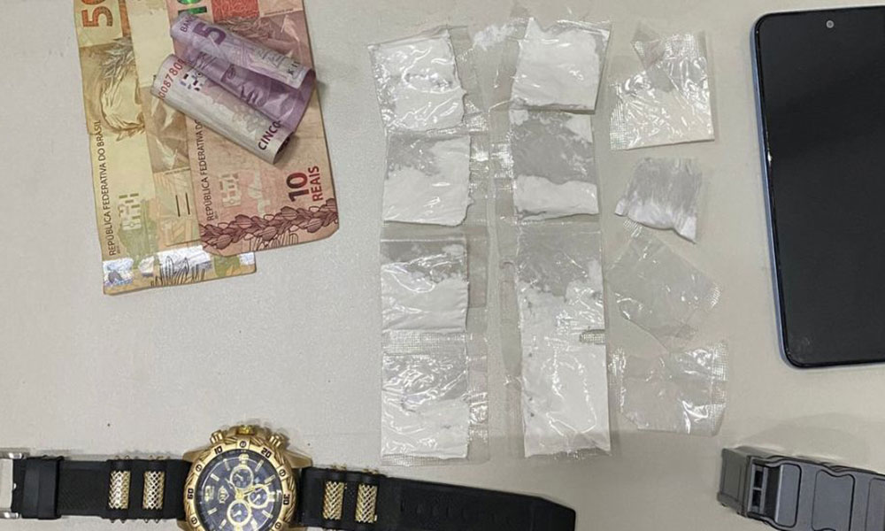 Homem é detido por tráfico de drogas em Macaúbas