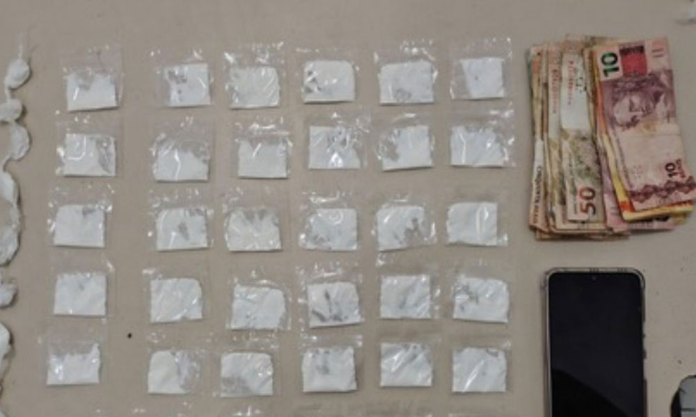 80ª CIPM prende suspeito de tráfico e apreende cocaína em Cândido Sales