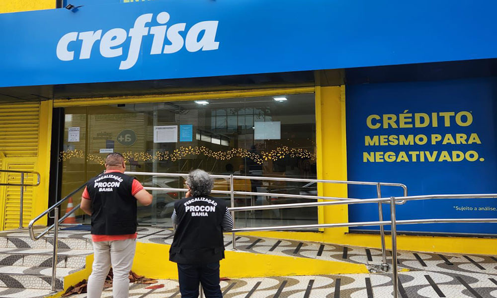 Procon-BA autua 15 agências de instituição financeira