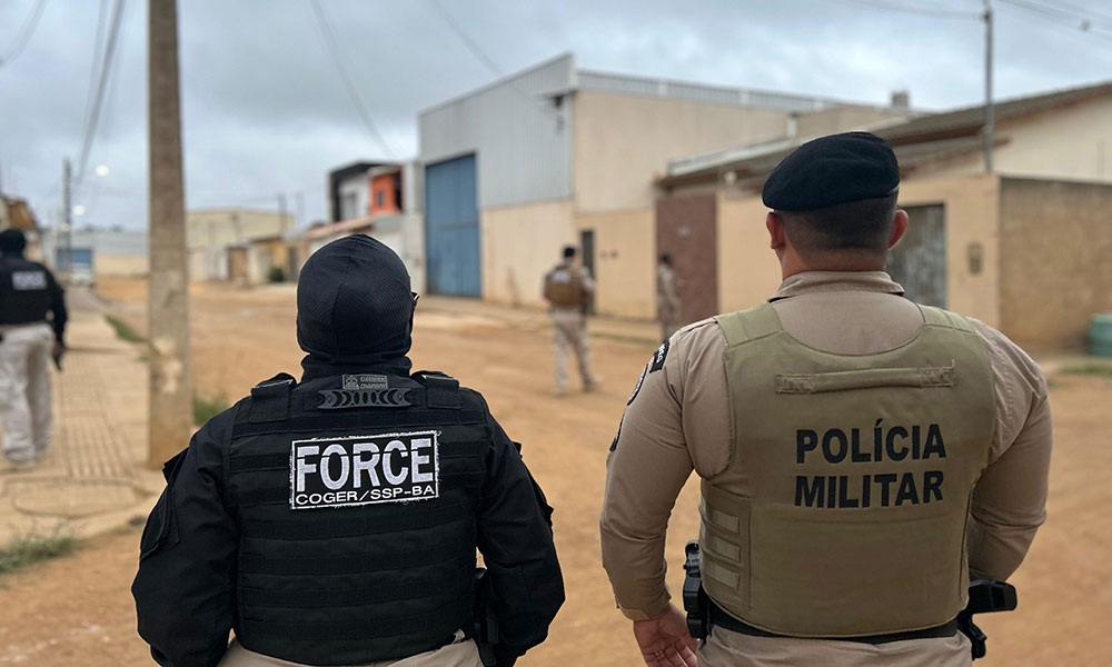 Policial militar é alvo de operação por suspeita de tráfico de armas em Vitória da Conquista
