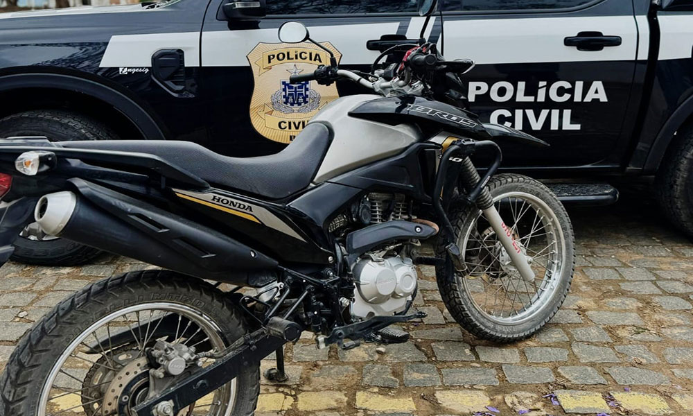 Polícia Civil retira de circulação motocicleta com identificação adulterada em Poções