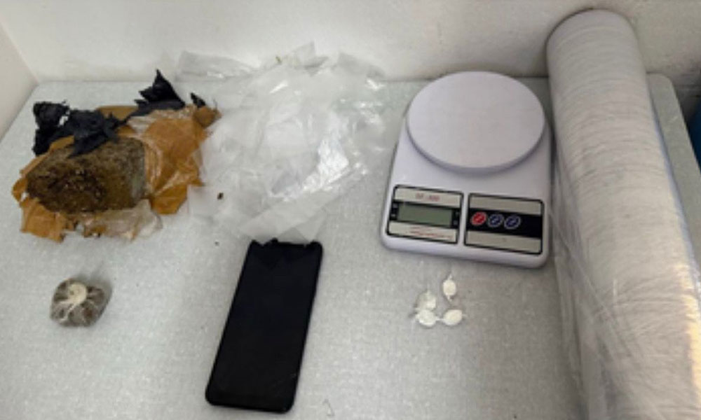 Suspeito é preso por tráfico de drogas durante patrulhamento em Cândido Sales