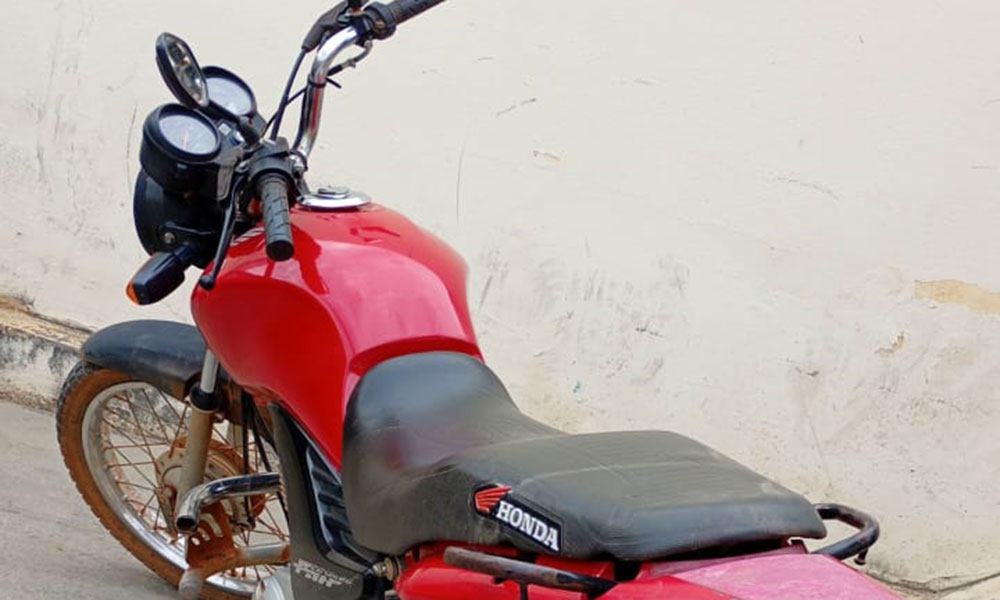 Motocicleta roubada em São Paulo é apreendida pela CIPRv em Caraíbas
