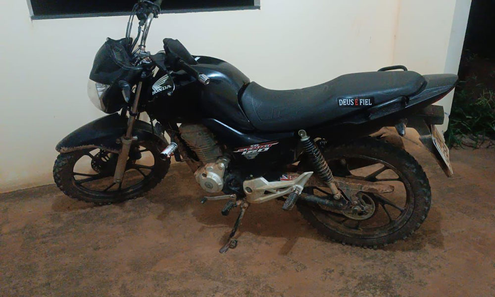 PM recupera motocicleta com restrição de furto/roubo em Rio do Antônio
