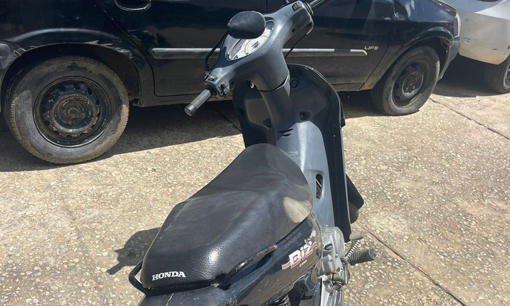 PM apreende motocicleta com placa clonada e chassi adulterado durante a Operação Força Total em Brumado