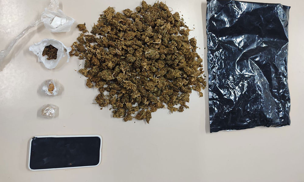 Suspeito é detido por tráfico de drogas após perseguição policial em Guanambi