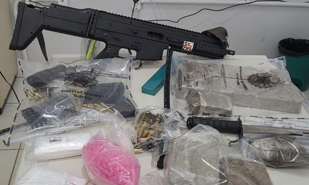 Polícia Civil apreende armas de uso restrito e drogas durante a Operação Purgato em Iguaí