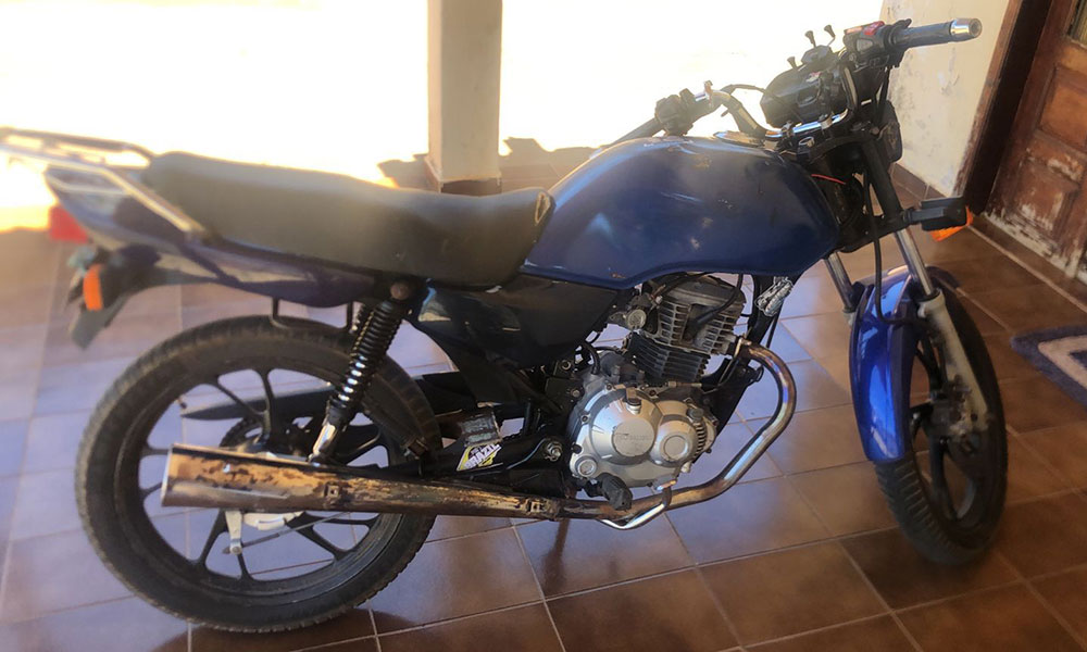 Motocicleta com sinais de adulteração é apreendida pela PM em Licínio de Almeida