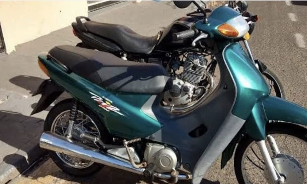 Motocicleta com registro de furto/roubo é recuperada pela PM em Pindaí