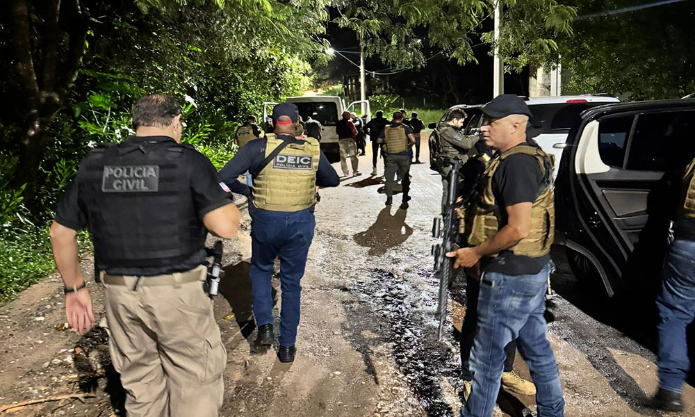Suspeitos de integrar grupo criminoso com atuação interestadual são presos em Cotia e Condeúba