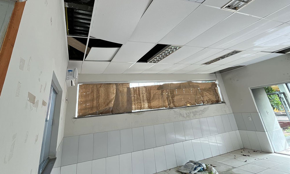 Temporal causa danos em áreas públicas e mobiliza equipes da prefeitura em Jussiape