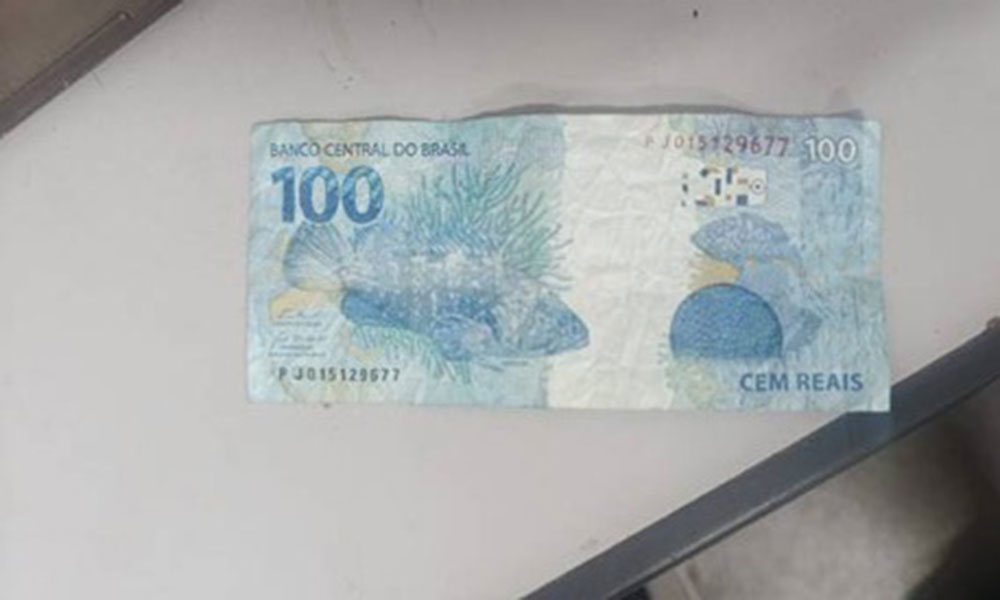 Homem é preso suspeito de usar nota falsa em Guanambi