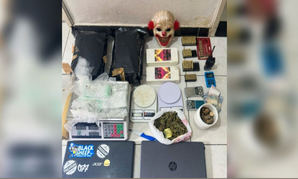 PM prende dois por tráfico de drogas e posse ilegal de munições em Vitória da Conquista