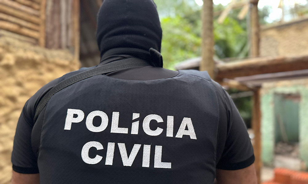 Suspeita de homicídio é presa em Encruzilhada