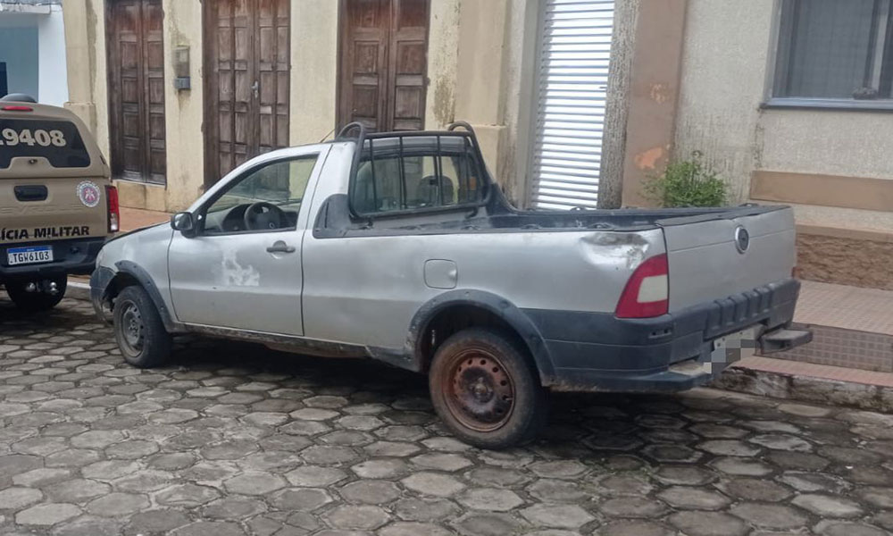 Polícia Militar recupera dois veículos com sinais de adulteração em Jacarací