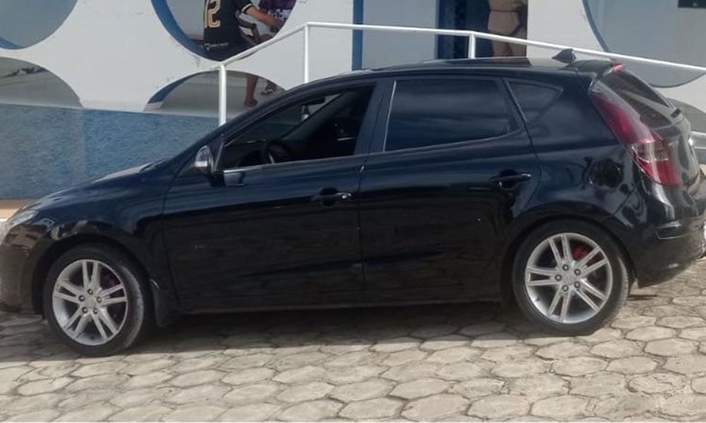 Polícia Militar recupera dois veículos com sinais de adulteração em Jacarací