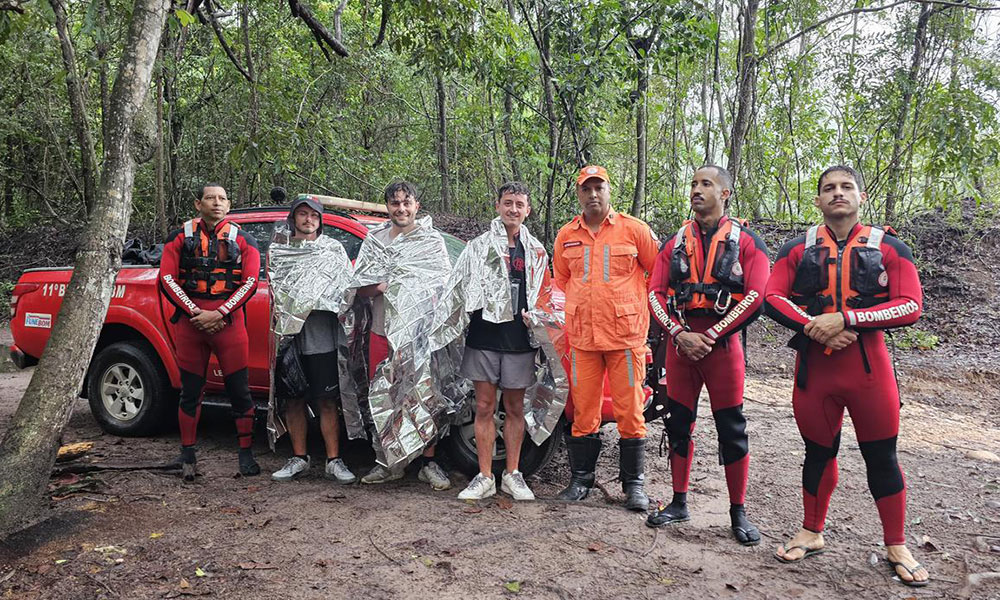 Depois de mais de 24 horas perdidos, turistas ingleses são resgatados por bombeiros na Chapada Diamantina