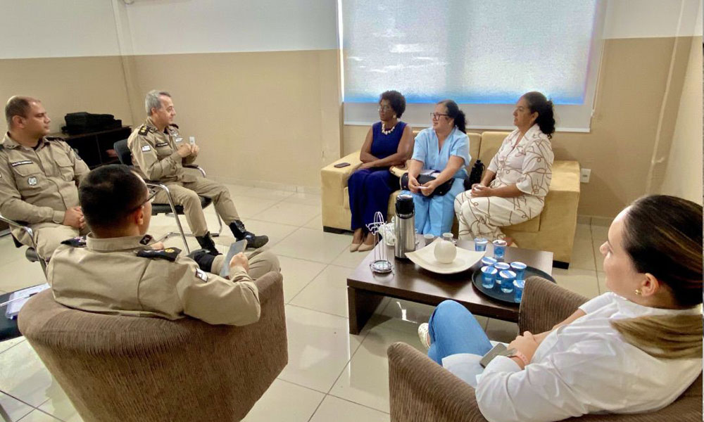 Polícia Militar e Secretaria de Educação discutem retomada de escola cívico-militar em Brumado